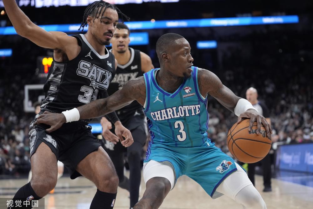 雄鹿的对决 雄鹿的对决