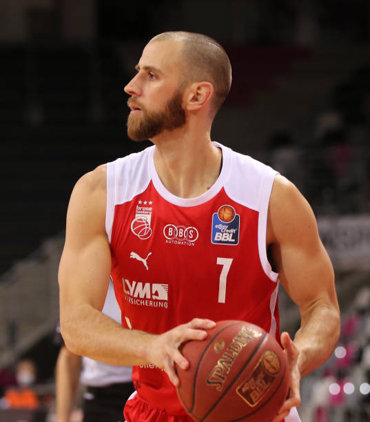 这场比赛的 这场比赛的